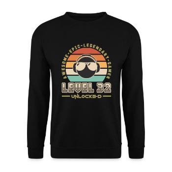 Level 32 - Unisex Sweatshirt - black - Front - Alina (178cm) & Michal (187cm)