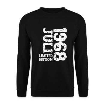 1968 Juli Limited Edition Geburtstag Geschenk - Unisex Pullover - Schwarz - Vorne - Alina (178cm) & Michal (187cm)