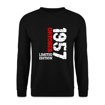 1957 Oktober Limited Edition 66. Geburtstag Deko - Unisex Pullover - Schwarz - Vorne - Alina (178cm) & Michal (187cm)
