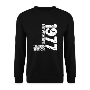 1977 November Limited Edition 46. Geburtstag Deko - Unisex Pullover - Schwarz - Vorne - Alina (178cm) & Michal (187cm)