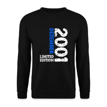 2001 December Limited Edition 22nd Birthday Decoration - Unisex Sweatshirt - black - Front - Alina (178cm) & Michal (187cm)