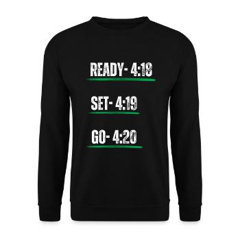 Cannabis 420 - Unisex Sweatshirt - black - Front - Alina (178cm) & Michal (187cm)