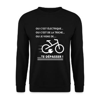 Vélo électrique - Je viens de te dépasser - Humour - Sweat-shirt Unisexe - noir - Devant - Alina (178cm) & Michal (187cm)