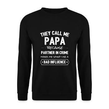 Lustiger Opa, Papa Partner In Crime Dad - Unisex Pullover - Schwarz - Vorne - Alina (178cm) & Michal (187cm)