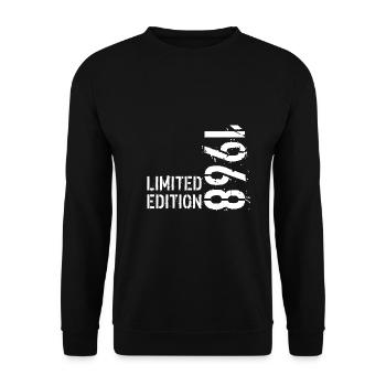 LIMITIERTE EDITION 1968 - Unisex Pullover - Schwarz - Vorne - Alina (178cm) & Michal (187cm)