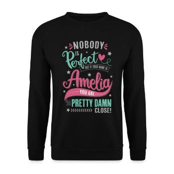 Amelia Name Namenstag Spruch Geschenk Mädchen - Unisex Pullover - Schwarz - Vorne - Alina (178cm) & Michal (187cm)