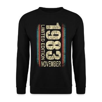 November 1983 Verjaardag Man 50 Jaar Retro Shirt - Uniseks sweater - zwart - Voor - Alina (178cm) & Michal (187cm)
