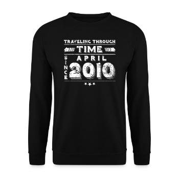 Vintage Time Travel anniversaire Design avril 2010 - Sweat-shirt Unisexe - noir - Devant - Alina (178cm) & Michal (187cm)