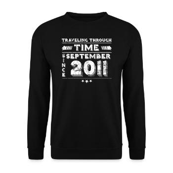 Vintage Time Travel anniversaire Design septembre 201 - Sweat-shirt Unisexe - noir - Devant - Alina (178cm) & Michal (187cm)