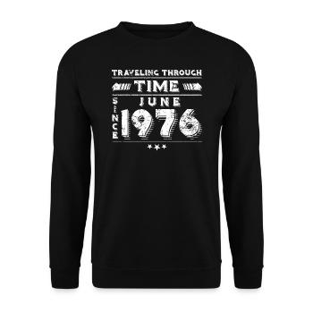 Vintage Time Travel anniversaire Design juin 1976 - Sweat-shirt Unisexe - noir - Devant - Alina (178cm) & Michal (187cm)