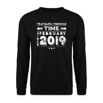 Vintage Zeitreise Geburtstags Design Februar 2019 - Unisex Pullover - Schwarz - Vorne - Alina (178cm) & Michal (187cm)
