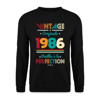 1986 – Vintage – Aged to perfection - Unisex Sweatshirt - black - Front - Alina (178cm) & Michal (187cm)