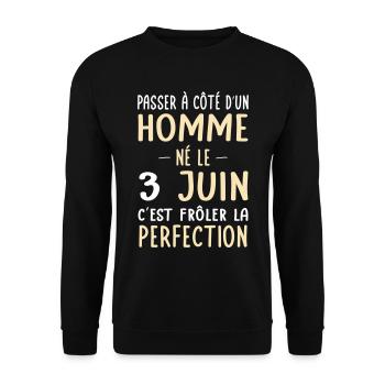 Anniversaire - Né le 3 Juin Frôler perfection - Sweat-shirt Unisexe - noir - Devant - Alina (178cm) & Michal (187cm)