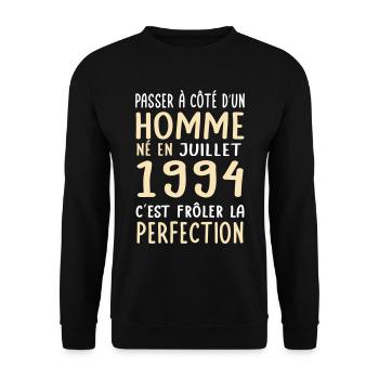 30th Birthday - Born in July 1994 - Unisex Sweatshirt - black - Front - Alina (178cm) & Michal (187cm)