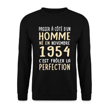 70th Birthday - Born in November 1954 - Unisex Sweatshirt - black - Front - Alina (178cm) & Michal (187cm)