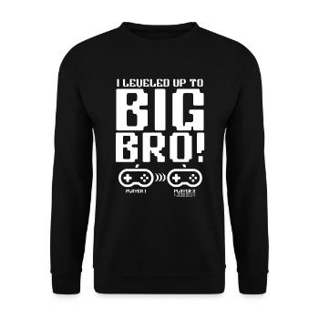 Zum großen Bruder 2025 aufgestiegen - Unisex Pullover - Schwarz - Vorne - Alina (178cm) & Michal (187cm)