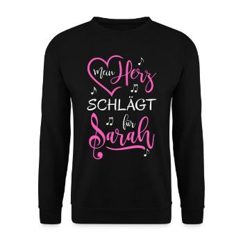 Mein Herz schlägt für Sarah - Unisex Pullover - Schwarz - Vorne - Alina (178cm) & Michal (187cm)