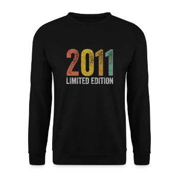 Jahrgang 2011 Limited Edition Geburtstag - Unisex Pullover - Schwarz - Vorne - Alina (178cm) & Michal (187cm)