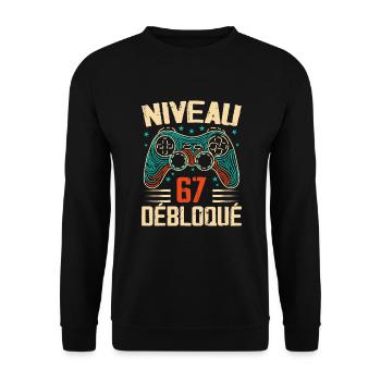 1957 cadeaux 67e Anniversaire, Aventure de 67 Ans - Sweat-shirt Unisexe - noir - Devant - Alina (178cm) & Michal (187cm)