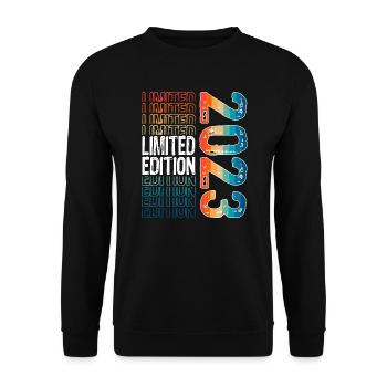 Limited Edition Since 2023 Birthday Vintage 2023 - Unisex Sweatshirt - black - Front - Alina (178cm) & Michal (187cm)