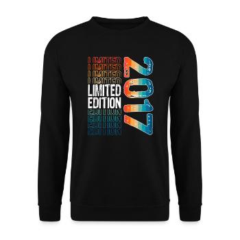 Limited Edition seit 2017 Geburtstag Vintage 2017 - Unisex Pullover - Schwarz - Vorne - Alina (178cm) & Michal (187cm)