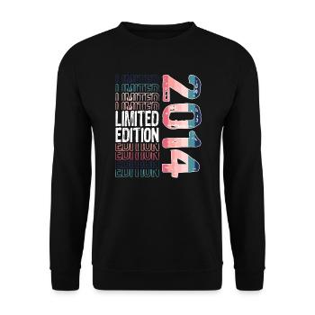 Limited Edition Since 2014 Birthday Vintage 2014 - Unisex Sweatshirt - black - Front - Alina (178cm) & Michal (187cm)
