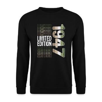 Limited Edition Since 1947 Birthday Vintage 1947 - Unisex Sweatshirt - black - Front - Alina (178cm) & Michal (187cm)