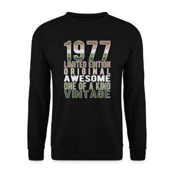 Limited Edition Since 1977 Birthday Vintage 1977 - Unisex Sweatshirt - black - Front - Alina (178cm) & Michal (187cm)