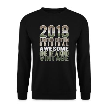 Limited Edition Since 2018 Birthday Vintage 2018 - Unisex Sweatshirt - black - Front - Alina (178cm) & Michal (187cm)