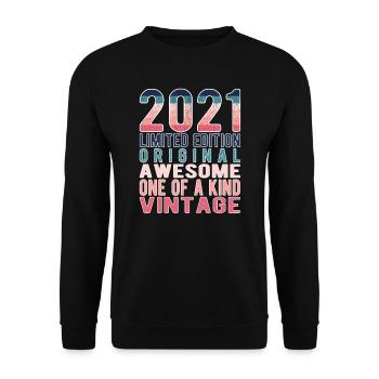 Limited Edition Since 2021 Birthday Vintage 2021 - Unisex Sweatshirt - black - Front - Alina (178cm) & Michal (187cm)