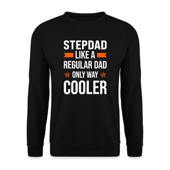 Stiefvater Stiefvater Stieffamilie Geschenk - Unisex Pullover - Schwarz - Vorne - Alina (178cm) & Michal (187cm)