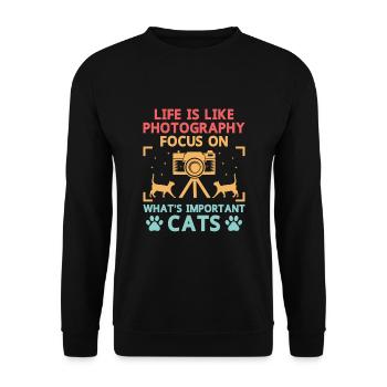 Cat Photographers Cat Lovers Photograpy Cats Photo - Unisex Sweatshirt - black - Front - Alina (178cm) & Michal (187cm)