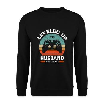 Ehemann 2021 Gamer Hochzeit Geschenk - Unisex Pullover - Schwarz - Vorne - Alina (178cm) & Michal (187cm)