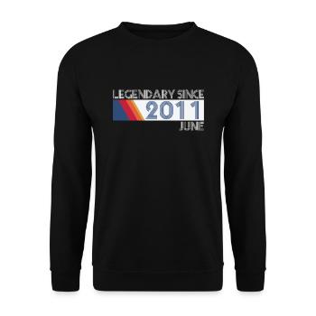 Retro SiFi Legendary depuis juin 2011 - Anniversaire - Sweat-shirt Unisexe - noir - Devant - Alina (178cm) & Michal (187cm)