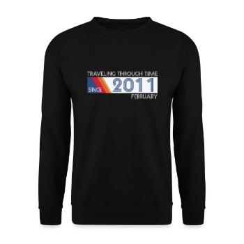 Drôle de voyage dans le temps anniversaire Design février 2011 - Sweat-shirt Unisexe - noir - Devant - Alina (178cm) & Michal (187cm)