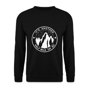 It's Another Half Mile Or So Trekking Mountaineeri - Unisex Pullover - Schwarz - Vorne - Alina (178cm) & Michal (187cm)