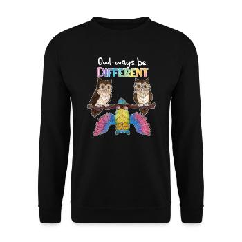 Always be different - Niedliche Regenbogen Eule - Unisex Pullover - Schwarz - Vorne - Alina (178cm) & Michal (187cm)