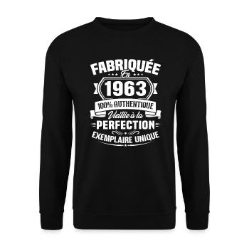 Fabriquée en 1963 - Cadeau d'anniversaire 60 ans - Sweat-shirt Unisexe - noir - Devant - Alina (178cm) & Michal (187cm)