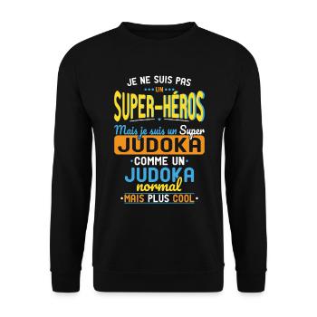 Kein Superheld, sondern ein Superjudoka - Unisex Pullover - Schwarz - Vorne - Alina (178cm) & Michal (187cm)