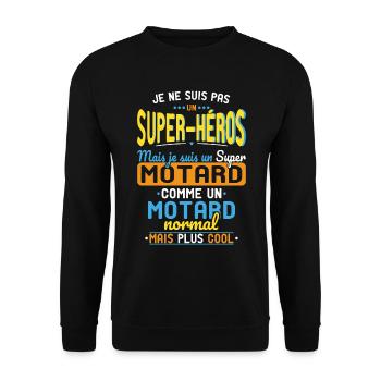 Kein Superheld, sondern ein Superbiker - Unisex Pullover - Schwarz - Vorne - Alina (178cm) & Michal (187cm)