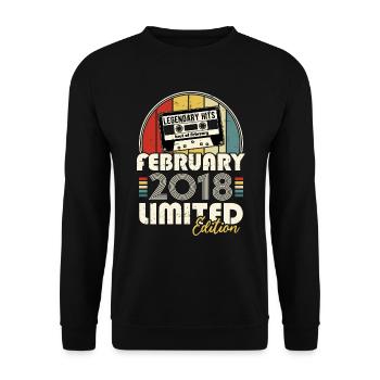 February 2018 Vintage Birthday Retro Gift - Unisex Sweatshirt - black - Front - Alina (178cm) & Michal (187cm)