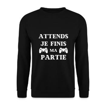 t shirt humour geek ado attends je finis ma partie - Sweat-shirt Unisexe - noir - Devant - Alina (178cm) & Michal (187cm)