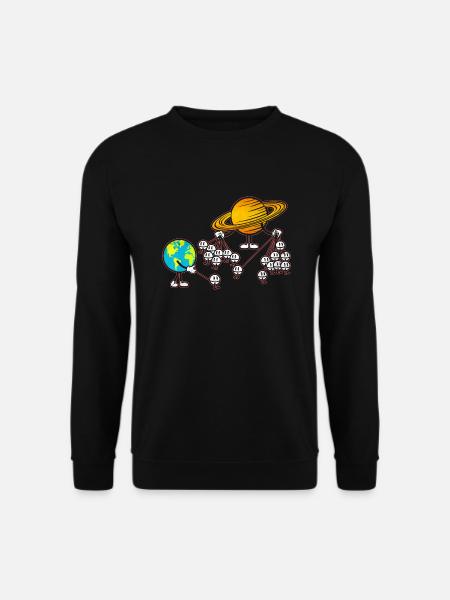 Saturn und Erde mit ihren Monden - Unisex Pullover - Schwarz