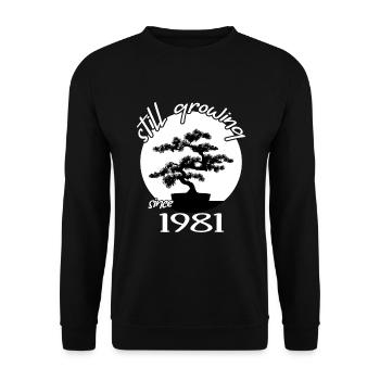 1981 Anniversaire Bonsaï arbre « Toujours en croissance » Nebari - Sweat-shirt Unisexe - noir - Devant - Alina (178cm) & Michal (187cm)