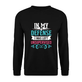 Cooles lustiges T-Shirt Zu meiner Verteidigung wurde ich zurückgelassen - Unisex Pullover - Schwarz - Vorne - Alina (178cm) & Michal (187cm)