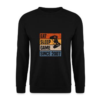 Eat Sleep Game Since 2007 Gamer 13. Geburtstag - Unisex Pullover - Schwarz - Vorne - Alina (178cm) & Michal (187cm)
