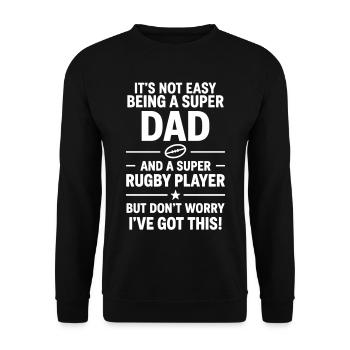Super Papa Rugby Lustiges Vatergeschenk - Unisex Pullover - Schwarz - Vorne - Alina (178cm) & Michal (187cm)