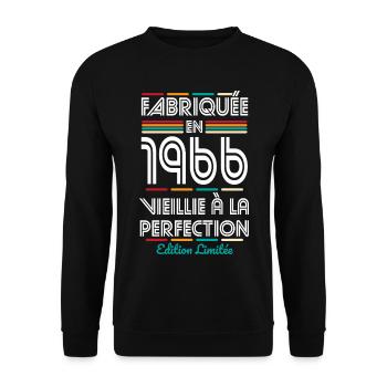 1966 – Hergestellt – Perfekt gereift - Unisex Pullover - Schwarz - Vorne - Alina (178cm) & Michal (187cm)
