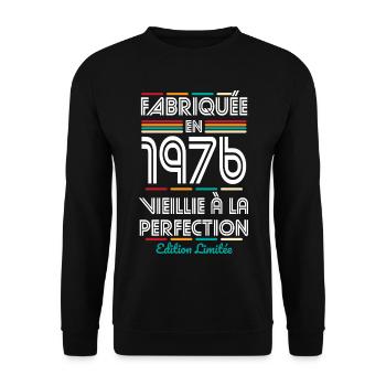 1976 – Hergestellt – Perfekt gereift - Unisex Pullover - Schwarz - Vorne - Alina (178cm) & Michal (187cm)