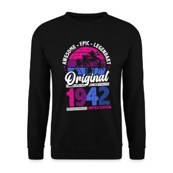 1942 Vintage Jahrgang 80 Geburtstag Retro - Unisex Pullover - Schwarz - Vorne - Alina (178cm) & Michal (187cm)